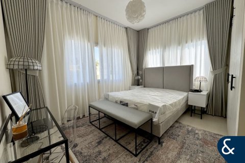 Villa en Meadows, Dubai, 5 dormitorios, 711 m², № 79119 - foto 9