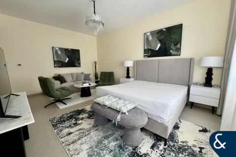 Villa en Meadows, Dubai, 5 dormitorios, 711 m², № 79119 - foto 12