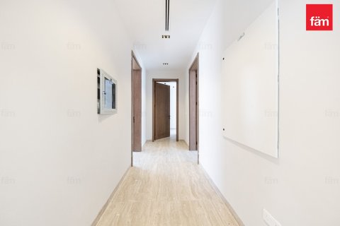 Villa in Al Barsha, Dubai 4 bedrooms, 929 sq.m. № 124340 - photo 27