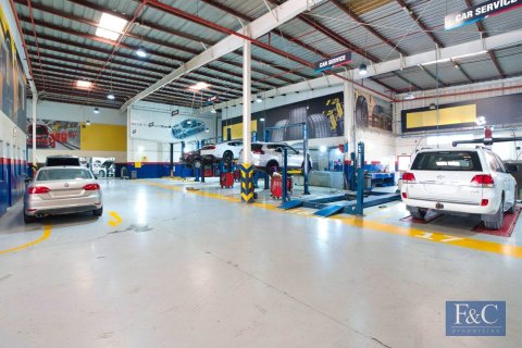 Entrepôt à Al Quoz Industrial Area, Al Quoz, Dubai, 3577 m², № 103752 - photo 5