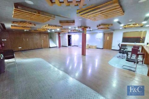 Entrepôt à Al Quoz Industrial Area, Al Quoz, Dubai, 3577 m², № 103752 - photo 8