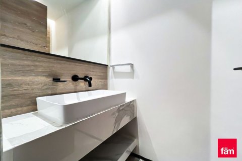 Apartment in Dubai 2 bedrooms, 105.2 sq.m. № 124402 - photo 12