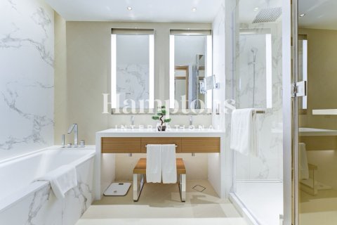 Apartment in Downtown Dubai (Downtown Burj Dubai), Dubai 2 bedrooms, 111.11198800 sq.m. № 95161 - photo 4