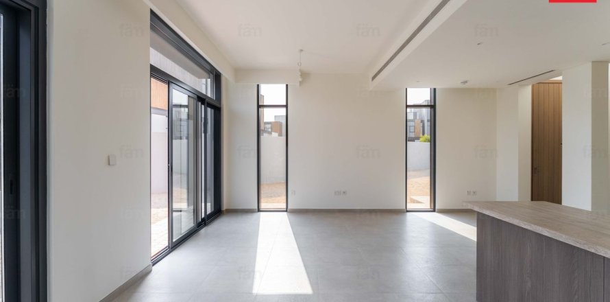 Townhouse in Dubai 3 bedrooms, 168 sq.m. № 71877