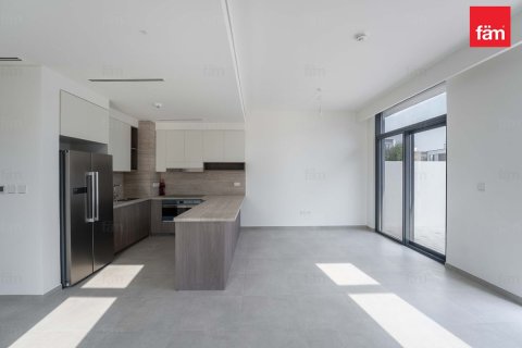 Townhouse in Dubai 3 bedrooms, 168 sq.m. № 71877 - photo 23