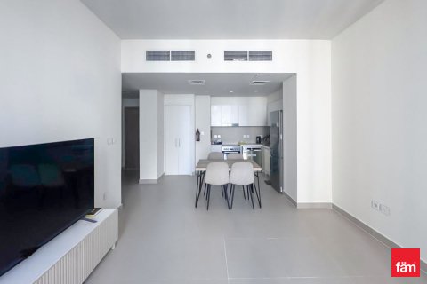 Снять в аренду квартиру в Дубае: 2 спальни, 100.5м², № 71875 - фото 1