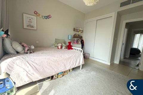 Снять в аренду виллу в Арабиан Ранчес, Дубай: 3 спальни, 299м², № 98778 - фото 12