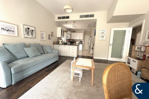 Снять в аренду виллу в Арабиан Ранчес, Дубай: 3 спальни, 299м², № 98778 - фото 6