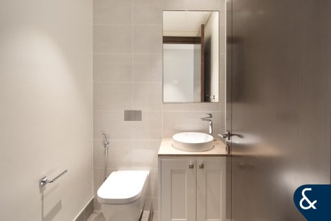 Снять в аренду квартиру в Бурдж-Халифе, Дубай: 2 спальни, 127м², № 98798 - фото 17