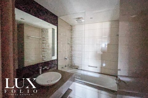 Apartment in DAMAC Towers by Paramount, Business Bay, Dubai 2 bedrooms, 141 sq.m. № 46406 - photo 21