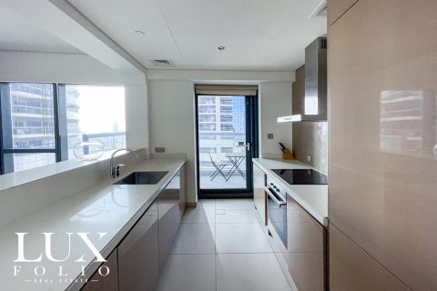Apartment in DAMAC Towers by Paramount, Business Bay, Dubai 2 bedrooms, 141 sq.m. № 46406 - photo 7