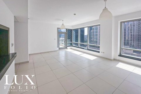Apartment in The Lofts, Downtown Dubai (Downtown Burj Dubai), Dubai 2 bedrooms, 124 sq.m. № 46407 - photo 4