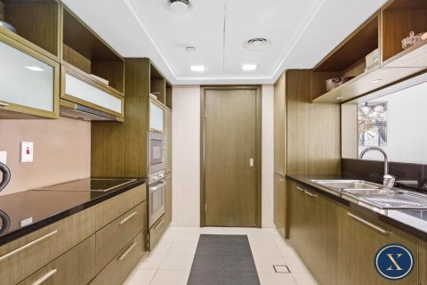 Apartment in The Lofts, Downtown Dubai (Downtown Burj Dubai), Dubai 2 bedrooms, 119 sq.m. № 46403 - photo 6