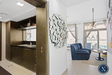 Apartment in The Lofts, Downtown Dubai (Downtown Burj Dubai), Dubai 2 bedrooms, 119 sq.m. № 46403 - photo 9