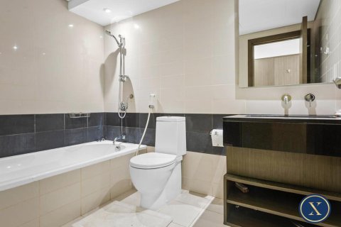 Apartment in The Lofts, Downtown Dubai (Downtown Burj Dubai), Dubai 2 bedrooms, 119 sq.m. № 46403 - photo 3
