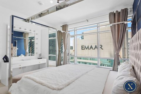 Apartment in The Lofts, Downtown Dubai (Downtown Burj Dubai), Dubai 2 bedrooms, 119 sq.m. № 46403 - photo 11