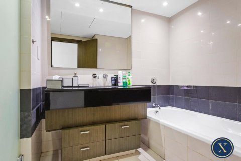Apartment in The Lofts, Downtown Dubai (Downtown Burj Dubai), Dubai 2 bedrooms, 119 sq.m. № 46403 - photo 15