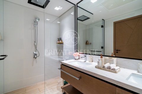 Снять в аренду квартиру в Palace Residences, Dubai Creek Harbour (The Lagoons), Дубай: 2 спальни, 110.36876400м², № 63819 - фото 13