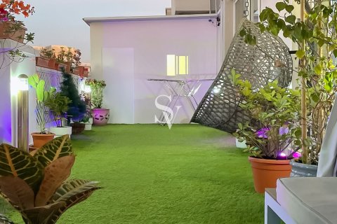 Apartamento en District 10, Jumeirah Village Circle, Dubai, 2 dormitorios, 122 m², № 103115 - foto 3