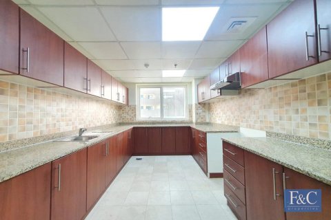 Apartment in Business Bay, Dubai 2 bedrooms, 139 sq.m. № 103374 - photo 8