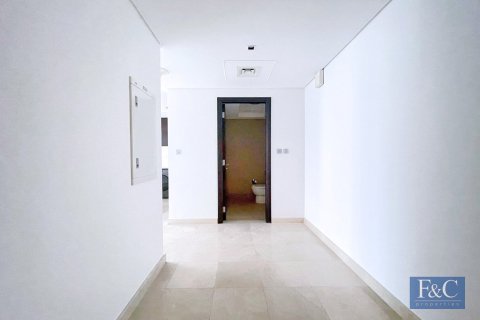 Apartment in DIFC, Dubai 1 bedroom, 73 sq.m. № 103373 - photo 18