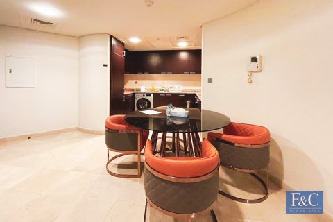 Apartment in DIFC, Dubai 83 sq.m. № 103375 - photo 10