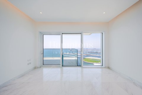 Apartment in Jumeirah Beach Residence, Dubai 4 bedrooms, 353.12430300 sq.m. № 112113 - photo 10