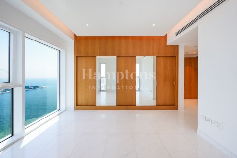 Apartment in Jumeirah Beach Residence, Dubai 4 bedrooms, 353.12430300 sq.m. № 112113 - photo 30
