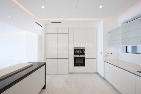 Apartment in Jumeirah Beach Residence, Dubai 4 bedrooms, 353.12430300 sq.m. № 112113 - photo 19