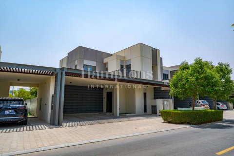Townhouse in Arabian Ranches 3, Dubai 4 bedrooms, 226.12590200 sq.m. № 112112 - photo 7