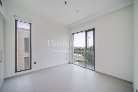 Townhouse in Arabian Ranches 3, Dubai 4 bedrooms, 226.12590200 sq.m. № 112112 - photo 4