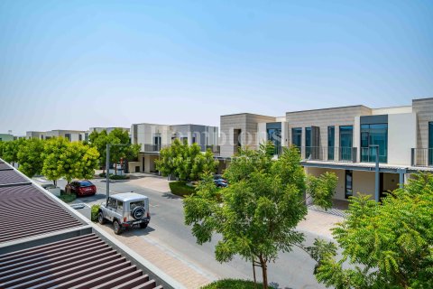 Townhouse in Arabian Ranches 3, Dubai 4 bedrooms, 226.12590200 sq.m. № 112112 - photo 19