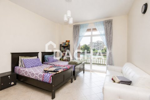 Apartment in Green Community Motor City, Motor City, Dubai 3 bedrooms, 412 sq.m. № 124424 - photo 17