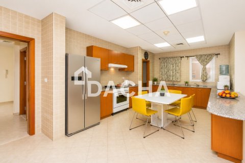 Apartment in Green Community Motor City, Motor City, Dubai 3 bedrooms, 412 sq.m. № 124424 - photo 9