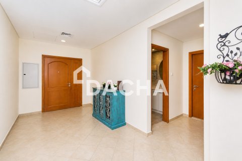 Apartment in Green Community Motor City, Motor City, Dubai 3 bedrooms, 412 sq.m. № 124424 - photo 18