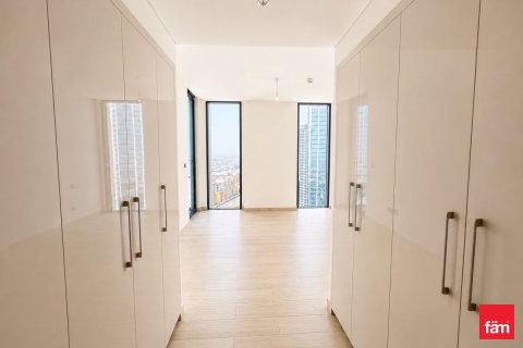 Apartment in Dubai 4 bedrooms, 218.8 sq.m. № 109508 - photo 19