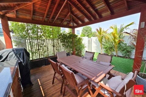 Villa à Dubai, 3 chambres, 174 m², № 48812 - photo 6