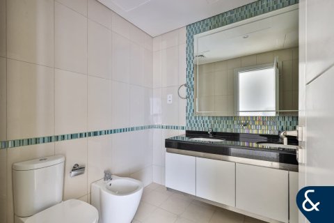 Купить квартиру в Damac Heights, Дубай Марина, Дубай: 3 спальни, 162м², № 76005 - фото 15