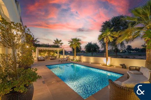 Купить виллу в Sienna Lakes, Джумейра Гольф Эстейтс, Дубай: 4 спальни, 614м², № 76016 - фото 2