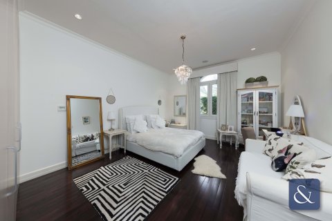 Купить виллу в Sienna Lakes, Джумейра Гольф Эстейтс, Дубай: 4 спальни, 614м², № 76016 - фото 13