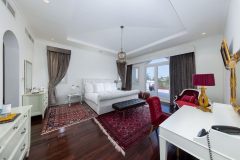 Купить виллу в Sienna Lakes, Джумейра Гольф Эстейтс, Дубай: 4 спальни, 614м², № 76016 - фото 17