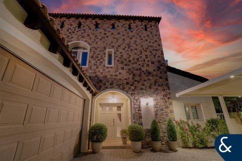 Купить виллу в Sienna Lakes, Джумейра Гольф Эстейтс, Дубай: 4 спальни, 614м², № 76016 - фото 24