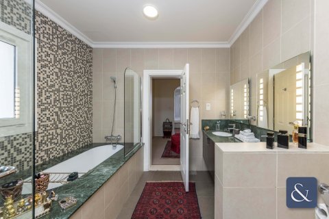 Купить виллу в Sienna Lakes, Джумейра Гольф Эстейтс, Дубай: 4 спальни, 614м², № 76016 - фото 22