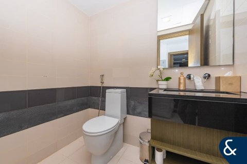 Купить квартиру в Даунтаун Дубай (Даунтаун Бурдж Дубай), Дубай: 1 спальня, 69м², № 76007 - фото 8