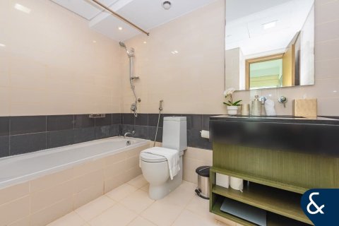 Купить квартиру в Даунтаун Дубай (Даунтаун Бурдж Дубай), Дубай: 1 спальня, 69м², № 76007 - фото 7