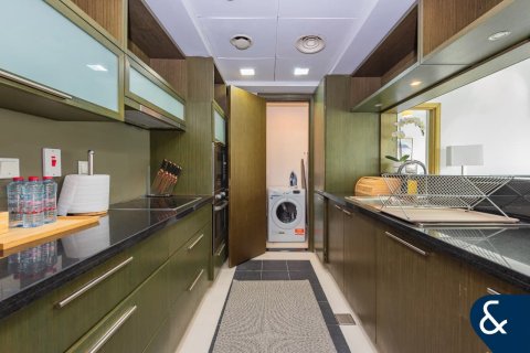 Купить квартиру в Даунтаун Дубай (Даунтаун Бурдж Дубай), Дубай: 1 спальня, 69м², № 76007 - фото 4