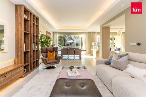 Villa en Dubai, 3 dormitorios, 666.3 m², № 59020 - foto 3