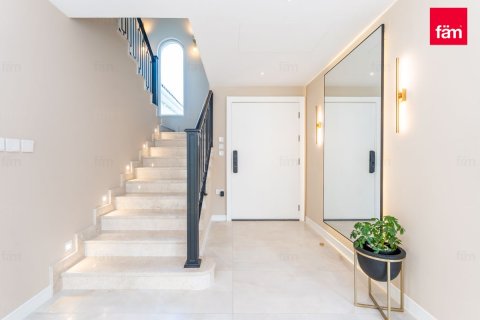 Villa en Dubai, 3 dormitorios, 666.3 m², № 59020 - foto 13