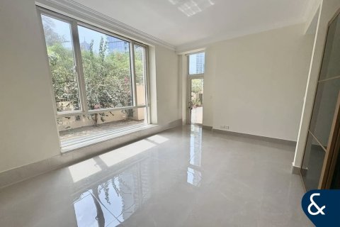 Apartment in Dubai Marina, Dubai 2 bedrooms, 272 sq.m. № 99054 - photo 4