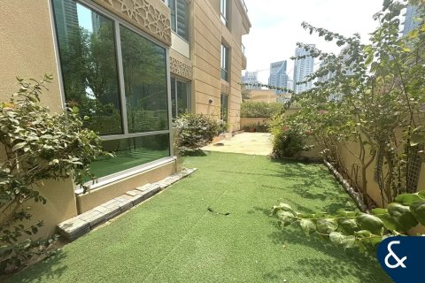 Apartment in Dubai Marina, Dubai 2 bedrooms, 272 sq.m. № 99054 - photo 6